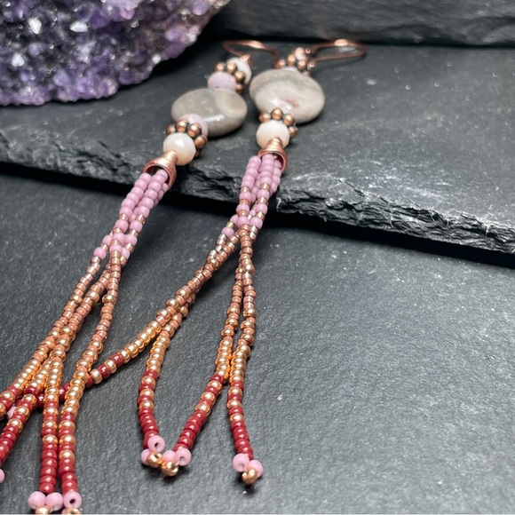 CCO REDUCED Elegant Gray And Pink Agate Beaded Dangle Fringe Earrings - Picture 11 of 15